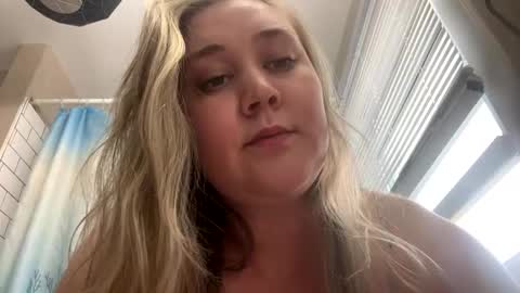 22thickfatpussy online show from February 2026 09:38:01 PM