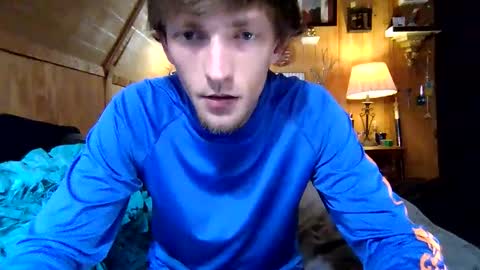 Snapshot of 27tnguy chatting on March 2026 09:17:01 AM 27tnguy online show from March 2026 09:17:01 AM