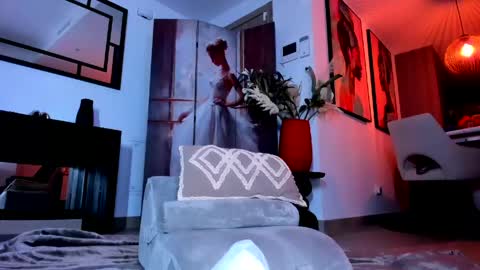 Snapshot of 2bigass4_u chatting on April 2026 09:39:33 PM Alice online show from April 2026 09:39:33 PM