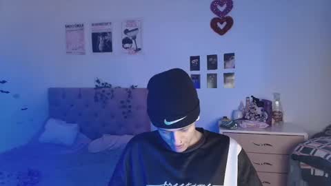 Snapshot of 2cb0y chatting on September 2025 08:41:01 PM BAD online show from September 2025 08:41:01 PM