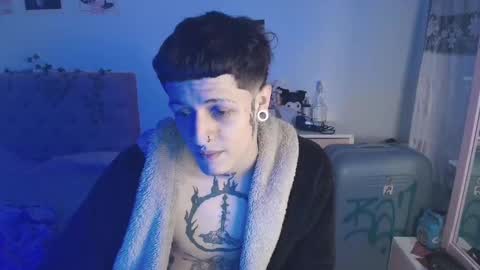 Snapshot of 2cb0y chatting on September 2025 07:57:02 PM BAD online show from September 2025 07:57:02 PM