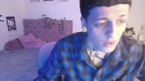 Snapshot of 2cb0y chatting on September 2025 09:50:01 PM BAD online show from September 2025 09:50:01 PM