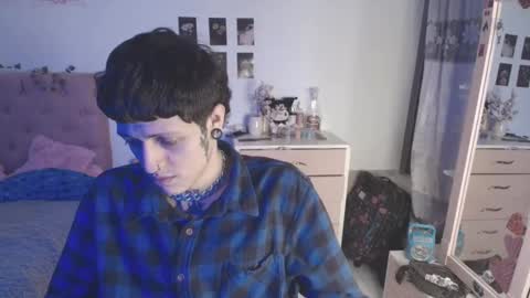 Snapshot of 2cb0y chatting on October 2025 09:26:01 PM BAD online show from October 2025 09:26:01 PM