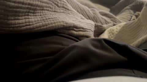 Snapshot of 2centz chatting on December 2024 04:25:02 AM 2centz online show from December 2024 04:25:02 AM