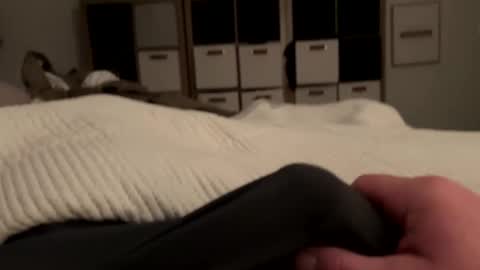 Snapshot of 2centz chatting on December 2024 05:10:01 AM 2centz online show from December 2024 05:10:01 AM