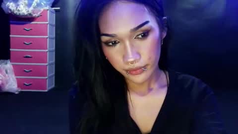Snapshot of 2damnh0t_slut chatting on May 2026 01:07:02 PM haduki online show from May 2026 01:07:02 PM