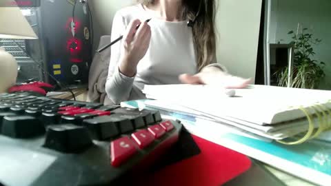 Snapshot of 2photogs_raw chatting on March 2025 10:21:01 PM 2photogs_raw online show from March 2025 10:21:01 PM