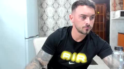 Snapshot of 2sexymuscles chatting on May 2026 08:06:02 PM 2sexymuscles online show from May 2026 08:06:02 PM