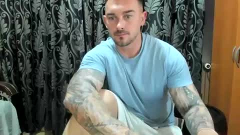 Snapshot of 2sexymuscles chatting on June 2026 08:40:02 PM 2sexymuscles online show from June 2026 08:40:02 PM