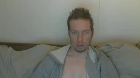 Snapshot of 2small4you83 chatting on April 2026 12:57:01 AM 2small4you83 online show from April 2026 12:57:01 AM