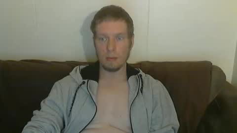 Snapshot of 2small4you83 chatting on May 2026 04:58:02 PM 2small4you83 online show from May 2026 04:58:02 PM