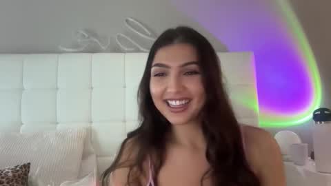 Snapshot of 3hole chatting on October 2025 01:28:01 AM Venus Raee online show from October 2025 01:28:01 AM