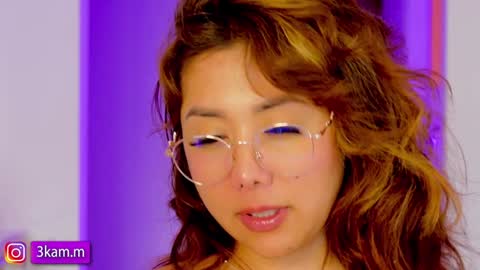 independent model online show from December 2024 05:04:02 PM