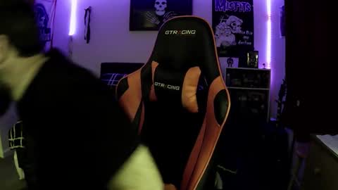 Snapshot of 3ndlessmike chatting on March 2026 12:27:02 AM 3ndlessmike online show from March 2026 12:27:02 AM