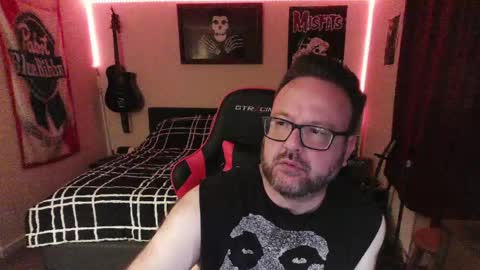 Snapshot of 3ndlessmike chatting on April 2026 01:18:01 AM 3ndlessmike online show from April 2026 01:18:01 AM