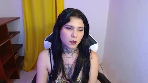 Snapshot of 3rika_gomez chatting on October 2025 01:11:01 AM erika online show from October 2025 01:11:01 AM