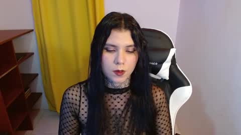 Snapshot of 3rika_gomez chatting on October 2025 01:08:02 AM erika online show from October 2025 01:08:02 AM