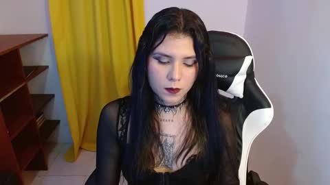 Snapshot of 3rika_gomez chatting on November 2025 03:42:02 AM erika online show from November 2025 03:42:02 AM