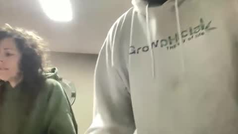 Snapshot of 420kc_couple chatting on April 2026 01:31:01 PM KC420Couple online show from April 2026 01:31:01 PM