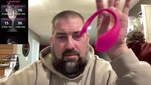 Snapshot of 420kc_couple chatting on April 2026 02:53:02 AM KC420Couple online show from April 2026 02:53:02 AM