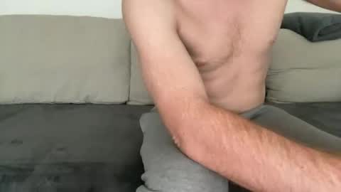 Snapshot of 4cidman chatting on December 2024 09:49:01 AM Cid online show from December 2024 09:49:01 AM