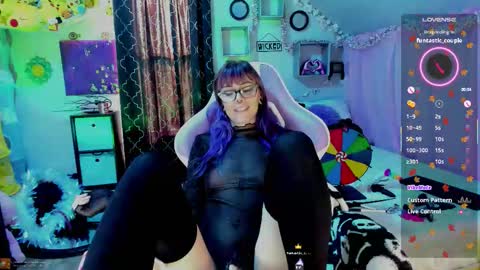 Snapshot of 4kfucktoy chatting on December 2025 04:02:01 PM Mo online show from December 2025 04:02:01 PM