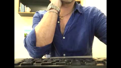 555tony555 online show from November 2025 01:39:01 AM