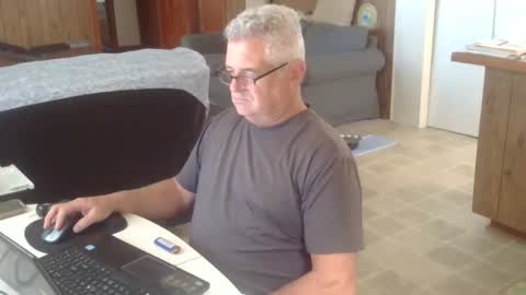 Joe online show from October 2025 06:08:02 PM