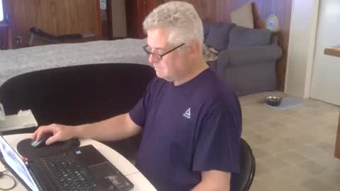 Joe online show from December 2025 07:32:01 PM