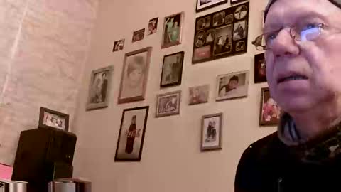 Snapshot of 64shorty chatting on September 2025 06:59:01 AM 64shorty online show from September 2025 06:59:01 AM