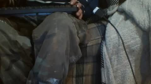 Snapshot of 69sextoyboy69 chatting on January 2025 01:27:01 AM 69sextoyboy69 online show from January 2025 01:27:01 AM