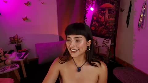 B R I E L A  online show from September 2025 10:47:01 PM