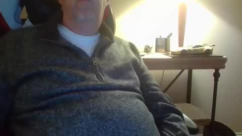 Snapshot of 72funguy71 chatting on December 2024 12:54:02 AM 72funguy71 online show from December 2024 12:54:02 AM