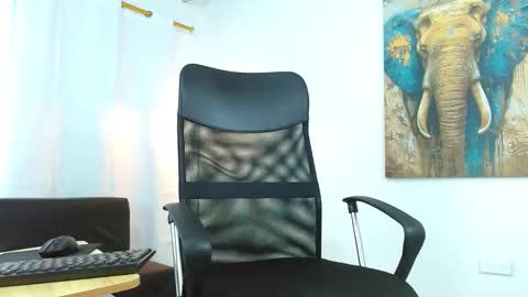 Alan online show from December 2025 12:54:01 PM