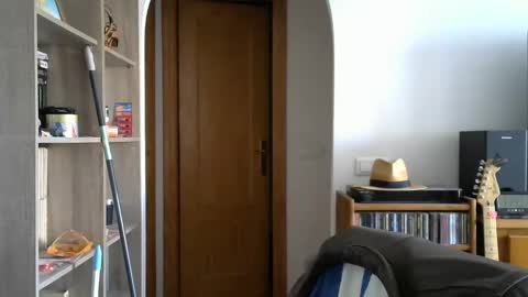  Papi  online show from January 2025 10:39:01 AM