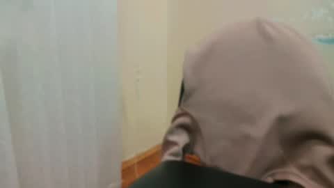 Snapshot of 7znkbob chatting on December 2024 05:52:01 PM bob big head online show from December 2024 05:52:01 PM