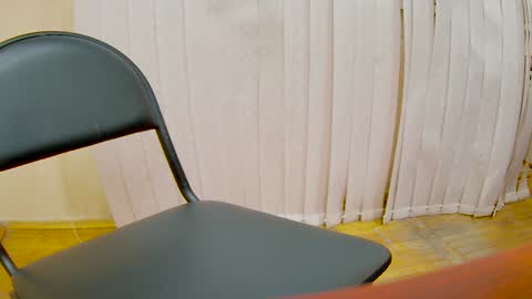 Snapshot of 7znkbob chatting on December 2024 01:53:01 AM bob big head online show from December 2024 01:53:01 AM