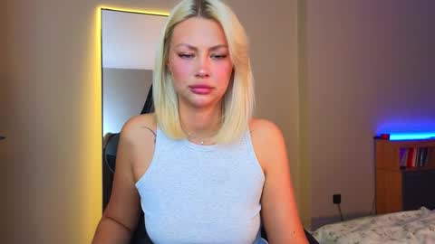 Nura online show from September 2025 03:31:01 AM