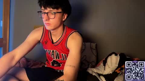 Phillip online show from October 2025 08:20:02 PM