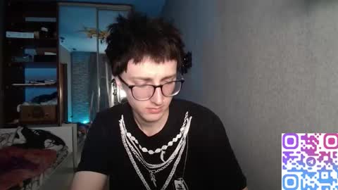 Phillip online show from November 2025 04:35:01 PM