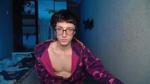 Phillip online show from December 2025 07:03:02 AM