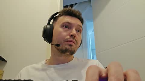 Snapshot of 8inchdude93 chatting on September 2025 10:26:02 AM 8inchdude93 online show from September 2025 10:26:02 AM