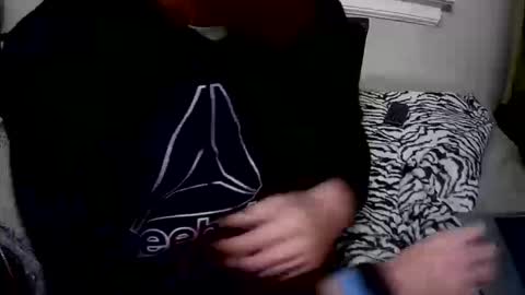 Snapshot of 90210screamer chatting on October 2025 10:34:02 PM 90210screamer online show from October 2025 10:34:02 PM