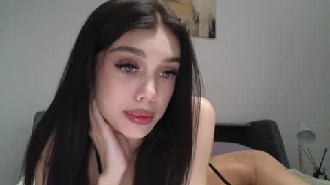 Snapshot of 9west chatting on April 2026 01:45:02 PM KARINA online show from April 2026 01:45:02 PM