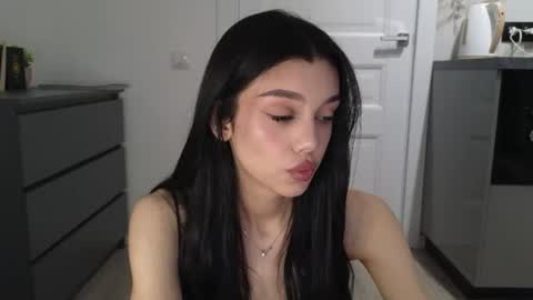 KARINA online show from June 2026 01:15:02 PM