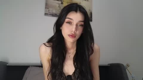 KARINA online show from June 2026 01:33:01 PM