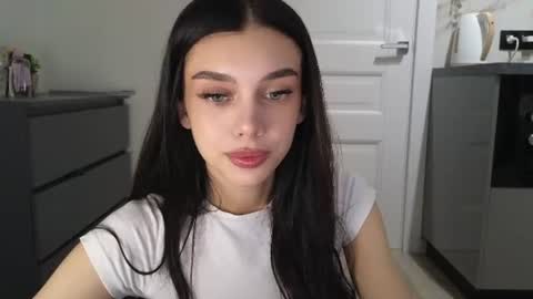 KARINA online show from July 2026 03:19:02 PM