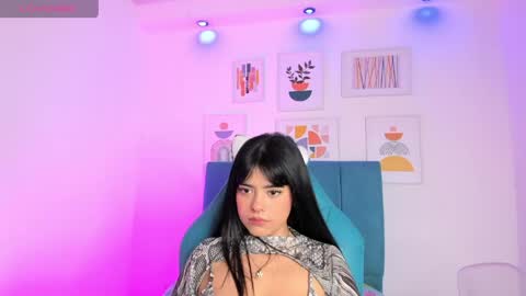 Snapshot of _18alice chatting on April 2026 08:33:02 PM Alice online show from April 2026 08:33:02 PM