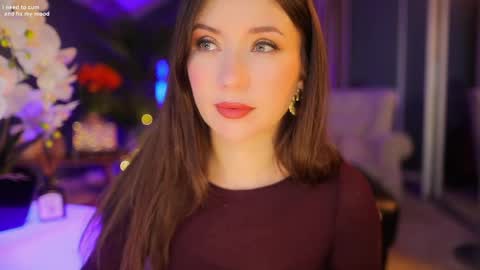 Sophia  online show from April 2026 04:00:01 AM