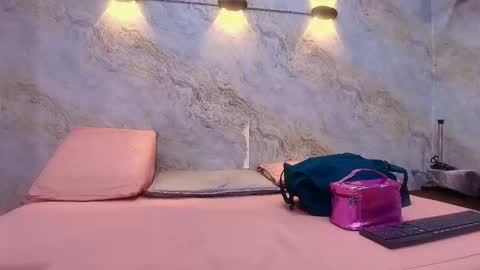  abby rouss online show from October 2025 03:20:02 AM